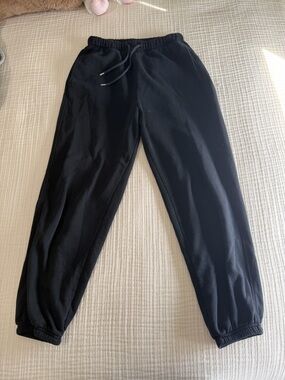 Old Navy Classic Black Drawstring Jogger Sweatpants